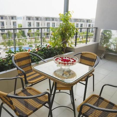Ruby Hotel Ha Long Exterior photo