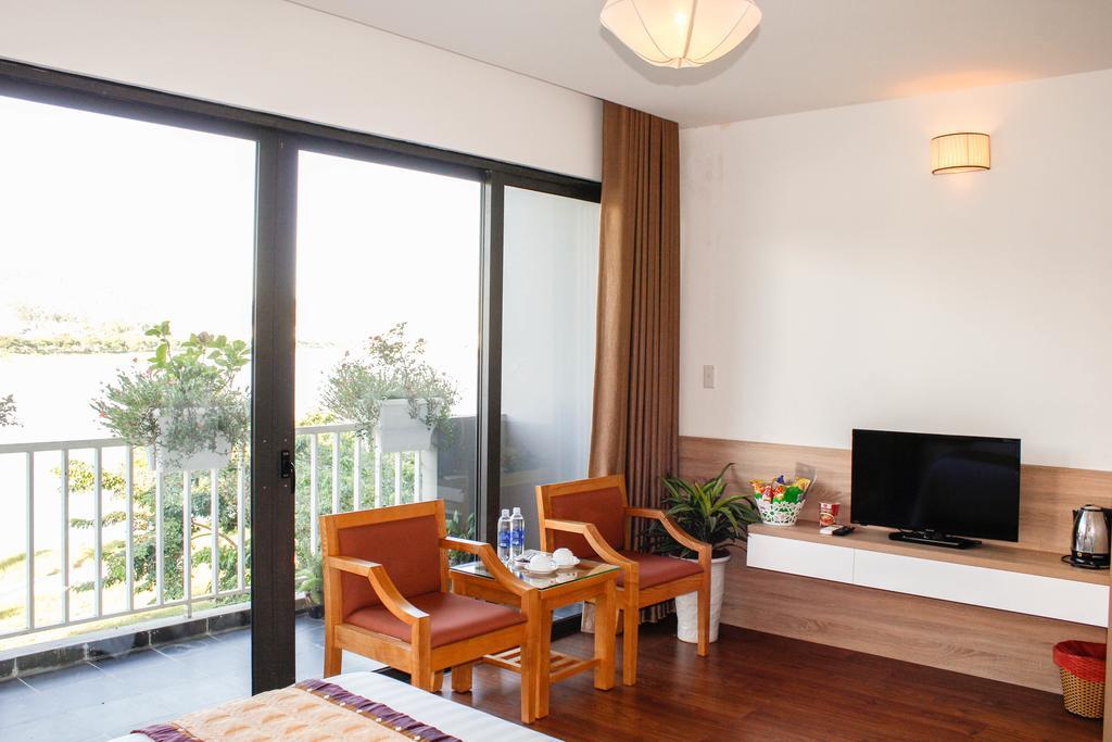 Ruby Hotel Ha Long Exterior photo