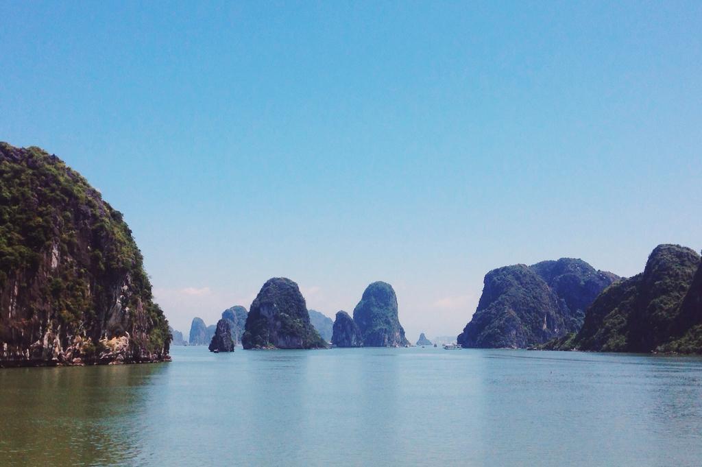 Ruby Hotel Ha Long Exterior photo